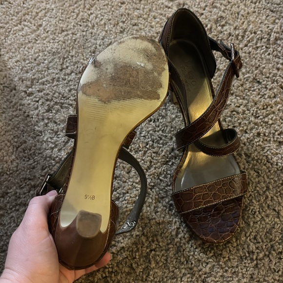 Talbots Croc Embossed Heel - Picture 5 of 8